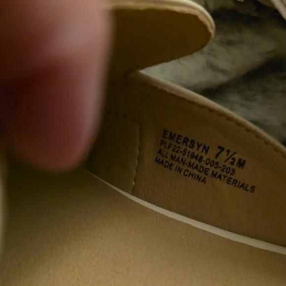 Kim Rogers White Mules with Chain Accent - Picture 5 of 7